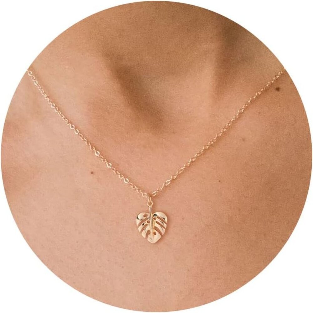 Gold Necklace for Women - 14K Gold Plated Dainty Italian Horn Star of David Butt